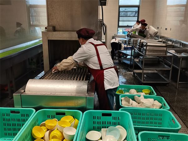 鼎鑫娱乐VIP会员特权-青岛农商行信息科技开发服务外包886万成交9类系统有8家服务商
